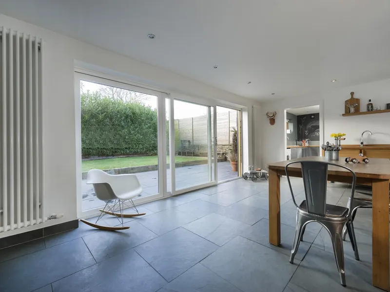 Sliding Windows Peckham